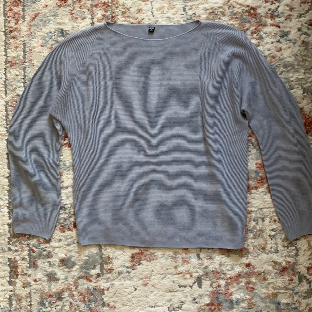 Uniqlo Knit Crew Neck Sweater